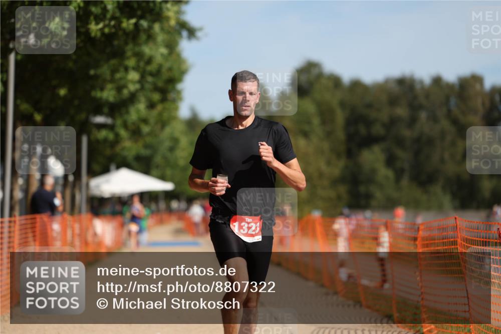 07.09.2025 - 19. Norderstedt Triathlon Michael Strokosch http://msf.ph/oto/8807322 07.09.2025 11:30:12 Laufen 844, 1323 meine-sportfotos.de