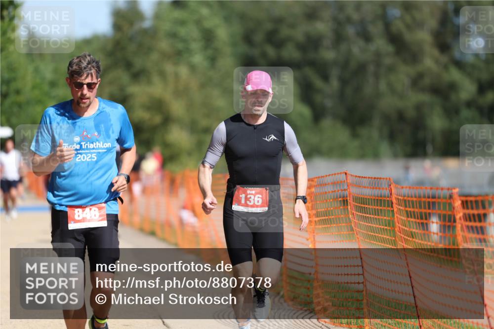 07.09.2025 - 19. Norderstedt Triathlon Michael Strokosch http://msf.ph/oto/8807378 07.09.2025 12:12:47 Laufen 136, 800, 846 meine-sportfotos.de