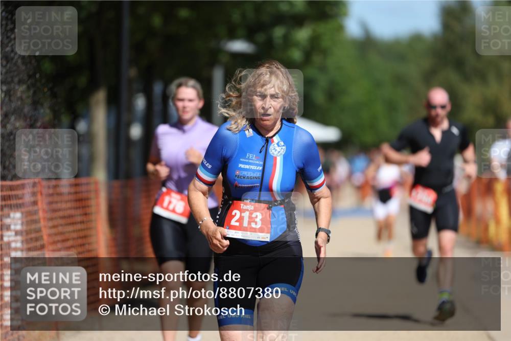 07.09.2025 - 19. Norderstedt Triathlon Michael Strokosch http://msf.ph/oto/8807380 07.09.2025 12:41:18 Laufen 156, 176, 213, 767, 1296 meine-sportfotos.de