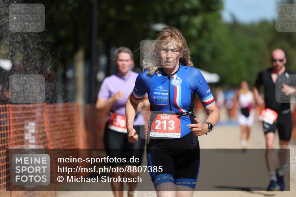 07.09.2025 - 19. Norderstedt Triathlon Michael Strokosch http://msf.ph/oto/8807385 07.09.2025 12:41:18 Laufen 156, 176, 213, 767, 1296 meine-sportfotos.de