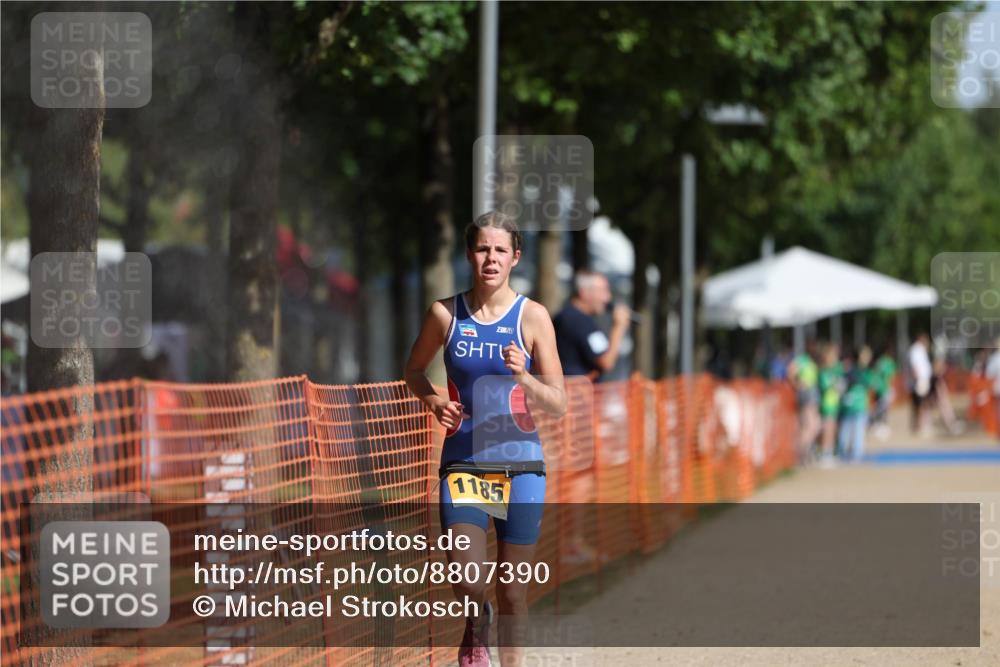 07.09.2025 - 19. Norderstedt Triathlon Michael Strokosch http://msf.ph/oto/8807390 07.09.2025 11:30:21 Laufen 1185 meine-sportfotos.de