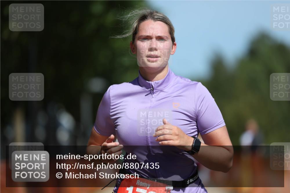 07.09.2025 - 19. Norderstedt Triathlon Michael Strokosch http://msf.ph/oto/8807435 07.09.2025 12:41:21 Laufen 176, 213, 767, 1296 meine-sportfotos.de