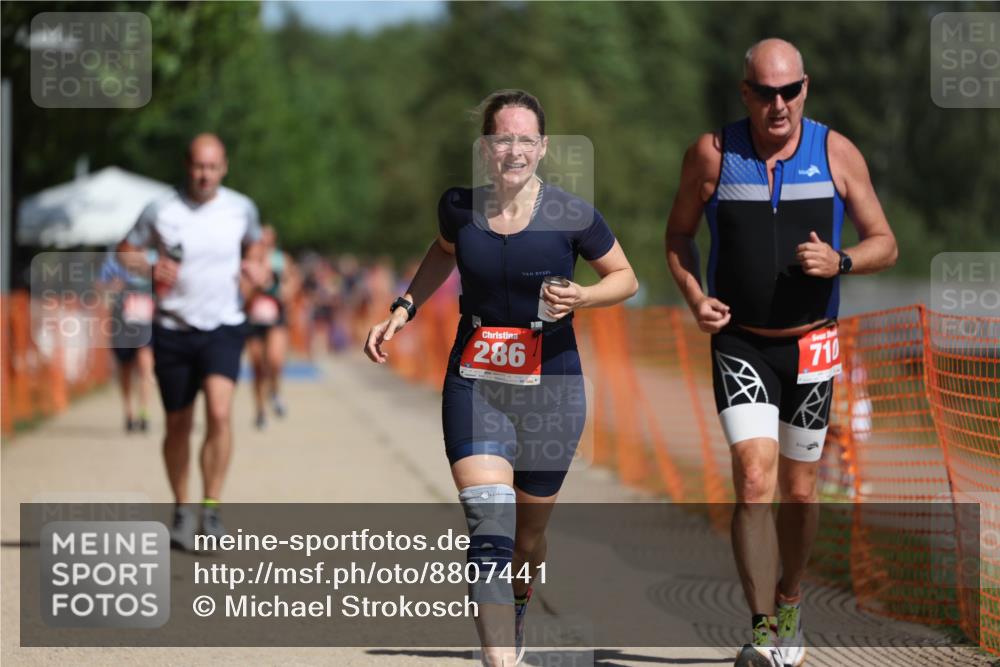 07.09.2025 - 19. Norderstedt Triathlon Michael Strokosch http://msf.ph/oto/8807441 07.09.2025 12:12:58 Laufen 286, 710, 861 meine-sportfotos.de