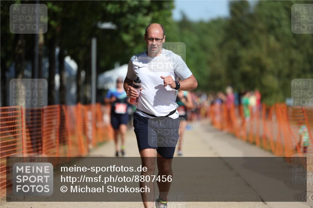 07.09.2025 - 19. Norderstedt Triathlon Michael Strokosch http://msf.ph/oto/8807456 07.09.2025 12:13:00 Laufen 286, 710, 861, 1308, 1367 meine-sportfotos.de