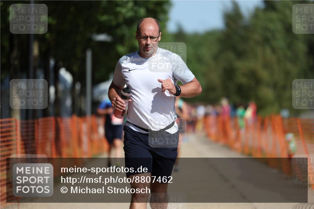 07.09.2025 - 19. Norderstedt Triathlon Michael Strokosch http://msf.ph/oto/8807462 07.09.2025 12:13:01 Laufen 286, 710, 861, 1308, 1367 meine-sportfotos.de