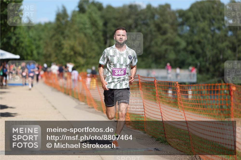 07.09.2025 - 19. Norderstedt Triathlon Michael Strokosch http://msf.ph/oto/8807464 07.09.2025 13:19:32 Laufen 345 meine-sportfotos.de