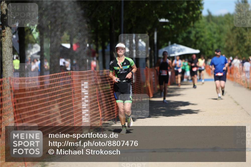07.09.2025 - 19. Norderstedt Triathlon Michael Strokosch http://msf.ph/oto/8807476 07.09.2025 13:19:39 Laufen 197, 1221, 1262 meine-sportfotos.de