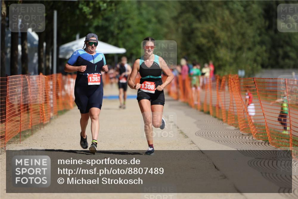 07.09.2025 - 19. Norderstedt Triathlon Michael Strokosch http://msf.ph/oto/8807489 07.09.2025 12:13:04 Laufen 710, 861, 1308, 1367 meine-sportfotos.de