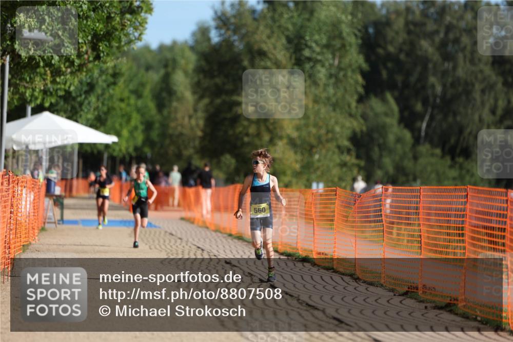 07.09.2025 - 19. Norderstedt Triathlon Michael Strokosch http://msf.ph/oto/8807508 07.09.2025 09:48:57 Laufen 560 meine-sportfotos.de