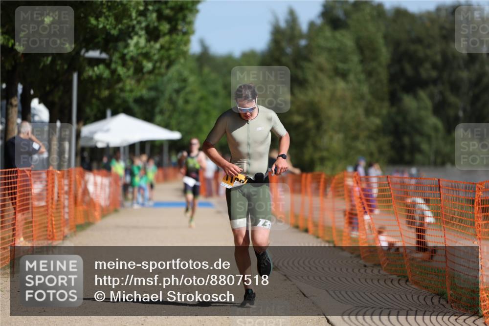07.09.2025 - 19. Norderstedt Triathlon Michael Strokosch http://msf.ph/oto/8807518 07.09.2025 11:30:47 Laufen 1188 meine-sportfotos.de