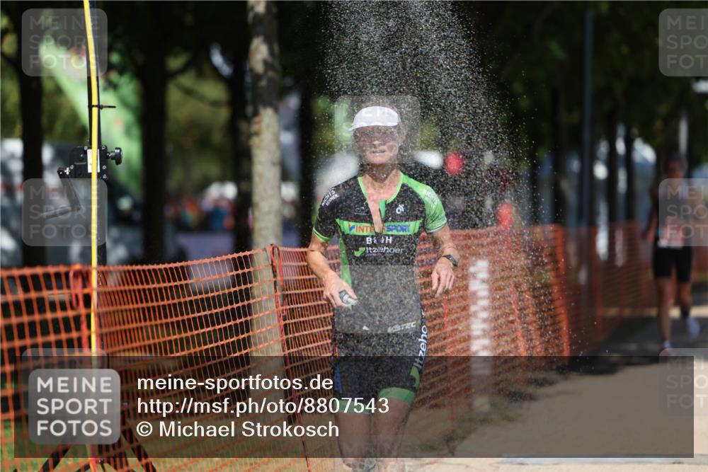 07.09.2025 - 19. Norderstedt Triathlon Michael Strokosch http://msf.ph/oto/8807543 07.09.2025 13:19:42 Laufen 197, 1221, 1262 meine-sportfotos.de