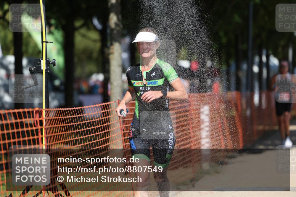 07.09.2025 - 19. Norderstedt Triathlon Michael Strokosch http://msf.ph/oto/8807549 07.09.2025 13:19:42 Laufen 197, 1221, 1262 meine-sportfotos.de