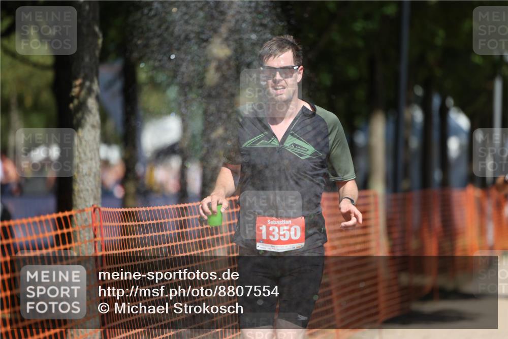07.09.2025 - 19. Norderstedt Triathlon Michael Strokosch http://msf.ph/oto/8807554 07.09.2025 12:41:34 Laufen 164, 287, 823, 846, 1350 meine-sportfotos.de