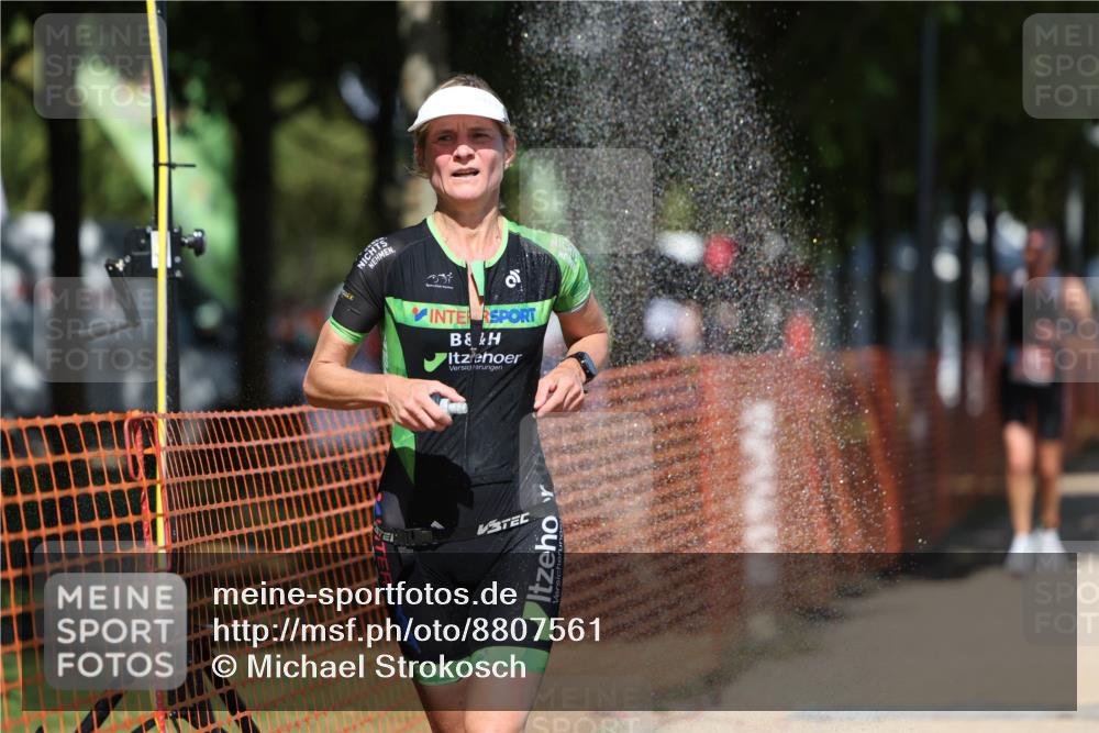 07.09.2025 - 19. Norderstedt Triathlon Michael Strokosch http://msf.ph/oto/8807561 07.09.2025 13:19:42 Laufen 197, 1221, 1262 meine-sportfotos.de