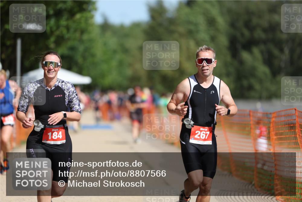 07.09.2025 - 19. Norderstedt Triathlon Michael Strokosch http://msf.ph/oto/8807566 07.09.2025 12:13:18 Laufen 184, 229, 267 meine-sportfotos.de