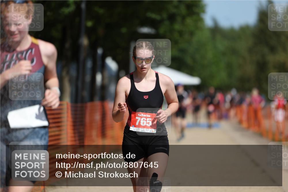 07.09.2025 - 19. Norderstedt Triathlon Michael Strokosch http://msf.ph/oto/8807645 07.09.2025 12:13:33 Laufen 765, 1161, 1182 meine-sportfotos.de