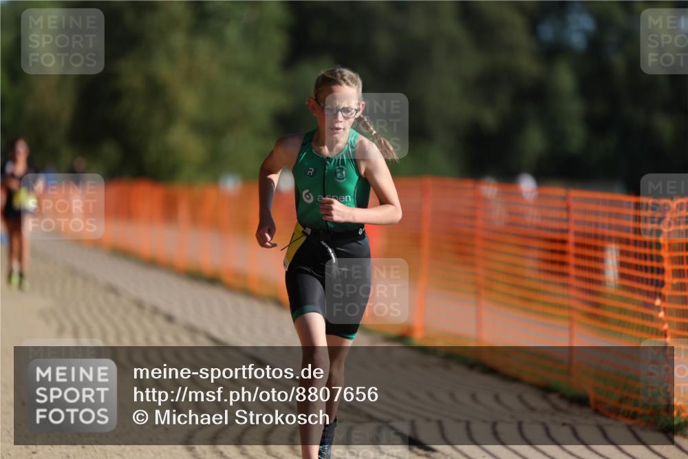 07.09.2025 - 19. Norderstedt Triathlon Michael Strokosch http://msf.ph/oto/8807656 07.09.2025 09:49:06 Laufen 560, 581 meine-sportfotos.de