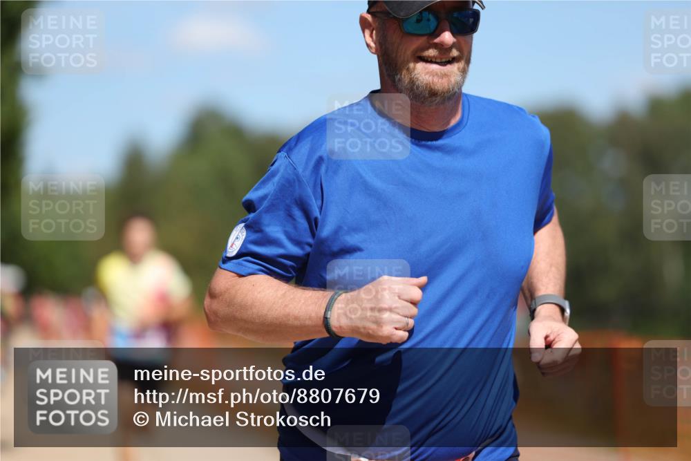07.09.2025 - 19. Norderstedt Triathlon Michael Strokosch http://msf.ph/oto/8807679 07.09.2025 13:19:49 Laufen 197, 357, 1221, 1321, 1397 meine-sportfotos.de