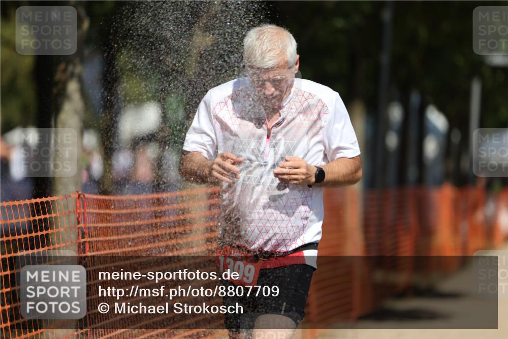 07.09.2025 - 19. Norderstedt Triathlon Michael Strokosch http://msf.ph/oto/8807709 07.09.2025 12:41:49 Laufen 756, 1309 meine-sportfotos.de