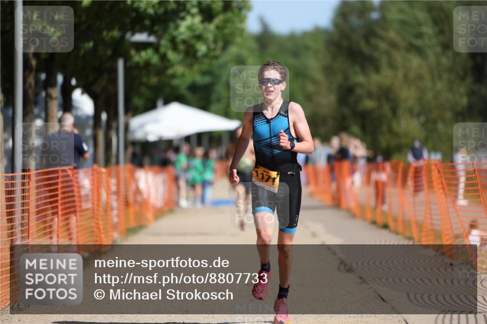 07.09.2025 - 19. Norderstedt Triathlon Michael Strokosch http://msf.ph/oto/8807733 07.09.2025 11:31:13 Laufen 196, 1171 meine-sportfotos.de