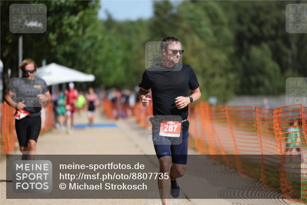07.09.2025 - 19. Norderstedt Triathlon Michael Strokosch http://msf.ph/oto/8807735 07.09.2025 12:13:49 Laufen 287, 748 meine-sportfotos.de