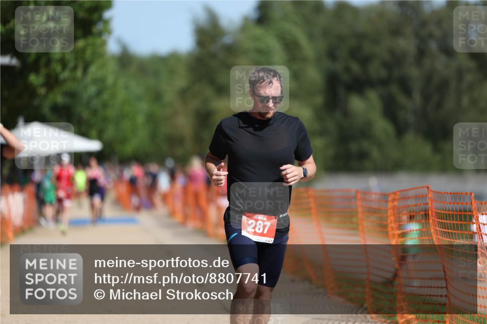 07.09.2025 - 19. Norderstedt Triathlon Michael Strokosch http://msf.ph/oto/8807741 07.09.2025 12:13:49 Laufen 287, 748 meine-sportfotos.de