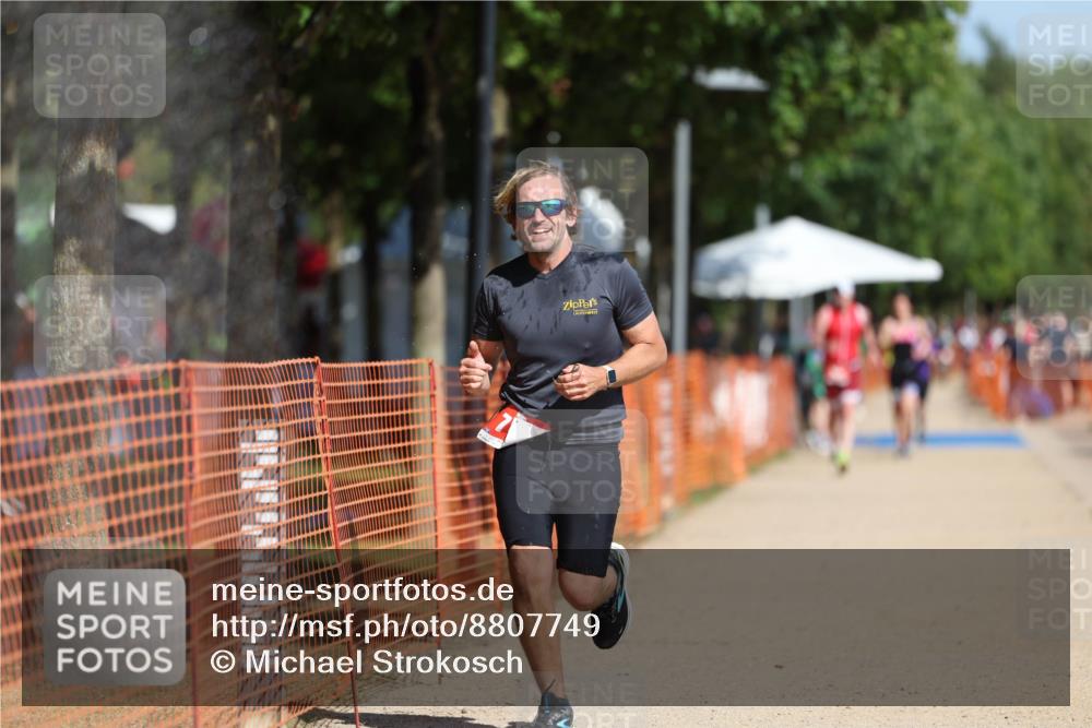 07.09.2025 - 19. Norderstedt Triathlon Michael Strokosch http://msf.ph/oto/8807749 07.09.2025 12:13:51 Laufen 287, 748 meine-sportfotos.de