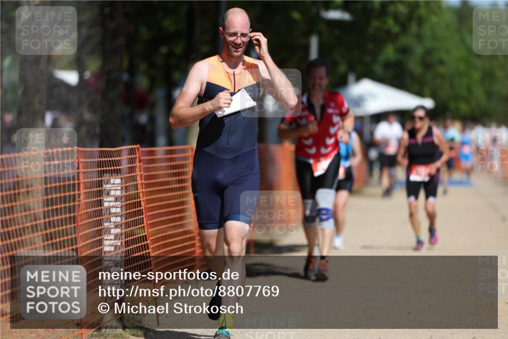 07.09.2025 - 19. Norderstedt Triathlon Michael Strokosch http://msf.ph/oto/8807769 07.09.2025 12:41:55 Laufen 756, 800, 1243, 1327 meine-sportfotos.de
