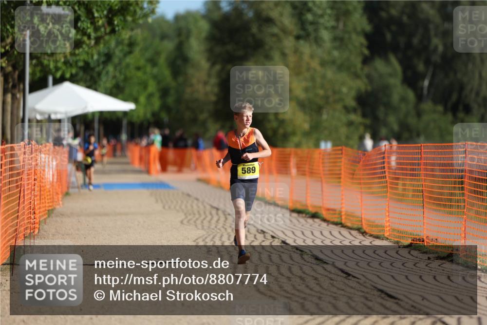 07.09.2025 - 19. Norderstedt Triathlon Michael Strokosch http://msf.ph/oto/8807774 07.09.2025 09:49:37 Laufen 589 meine-sportfotos.de