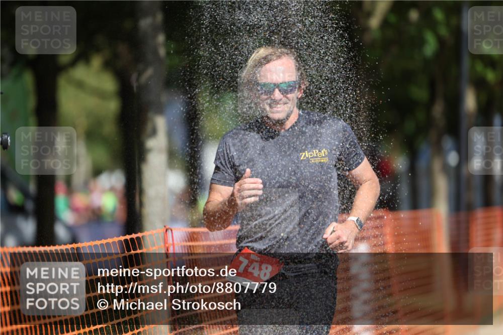 07.09.2025 - 19. Norderstedt Triathlon Michael Strokosch http://msf.ph/oto/8807779 07.09.2025 12:13:53 Laufen 287, 748 meine-sportfotos.de