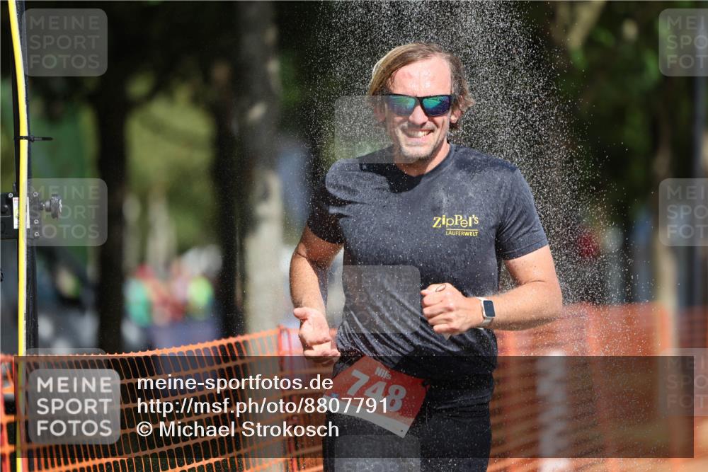 07.09.2025 - 19. Norderstedt Triathlon Michael Strokosch http://msf.ph/oto/8807791 07.09.2025 12:13:54 Laufen 287, 748 meine-sportfotos.de
