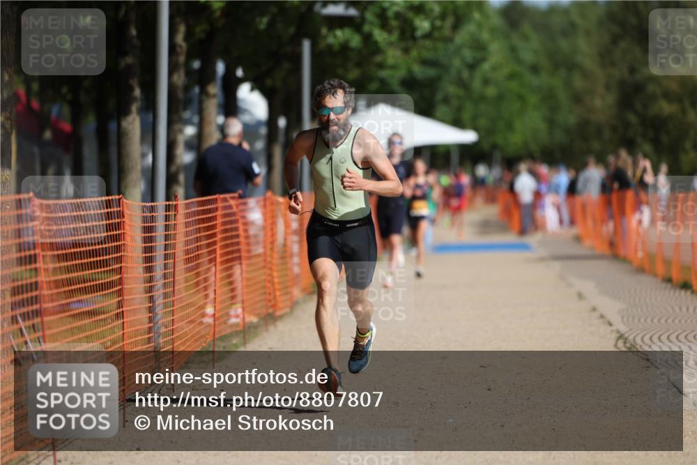 07.09.2025 - 19. Norderstedt Triathlon Michael Strokosch http://msf.ph/oto/8807807 07.09.2025 11:31:18 Laufen 196, 1171, 1198 meine-sportfotos.de
