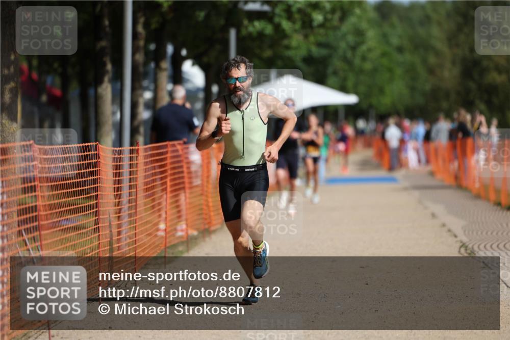 07.09.2025 - 19. Norderstedt Triathlon Michael Strokosch http://msf.ph/oto/8807812 07.09.2025 11:31:18 Laufen 196, 1171, 1198 meine-sportfotos.de