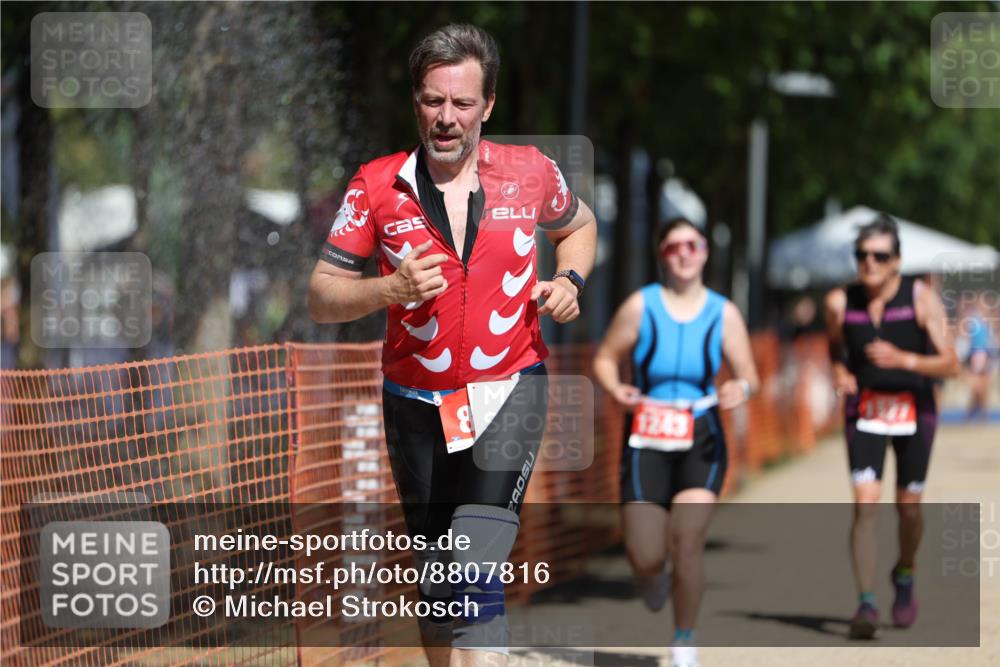07.09.2025 - 19. Norderstedt Triathlon Michael Strokosch http://msf.ph/oto/8807816 07.09.2025 12:41:59 Laufen 756, 800, 1243, 1327 meine-sportfotos.de
