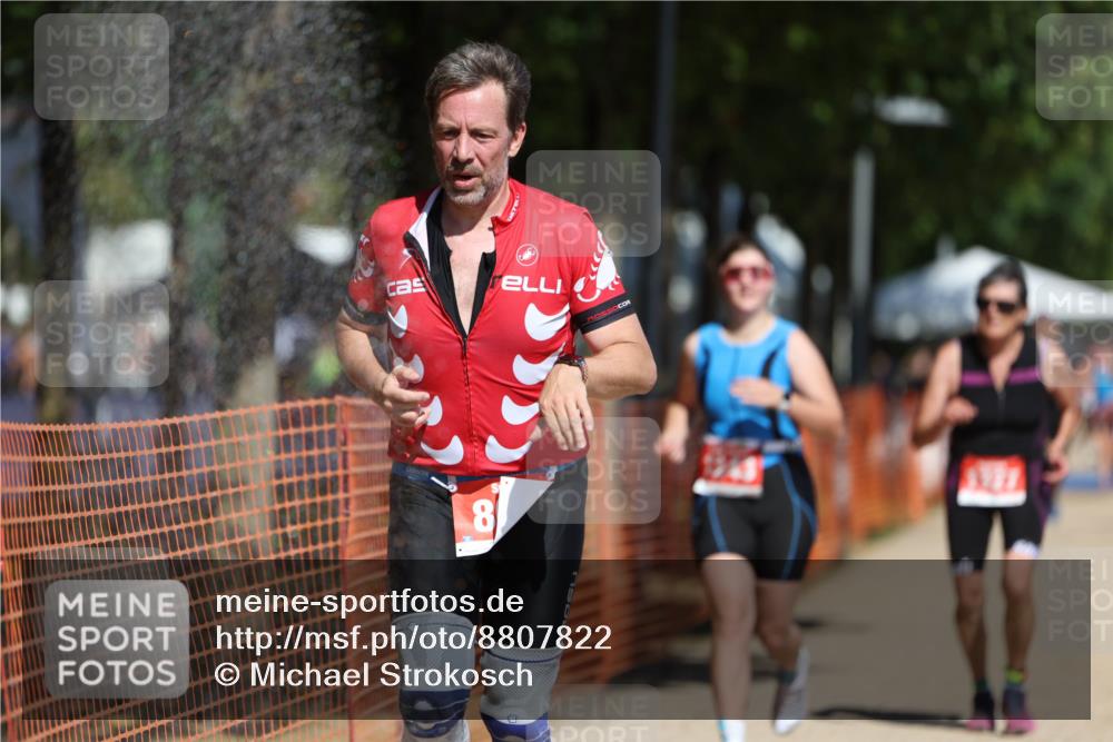07.09.2025 - 19. Norderstedt Triathlon Michael Strokosch http://msf.ph/oto/8807822 07.09.2025 12:41:59 Laufen 756, 800, 1243, 1327 meine-sportfotos.de
