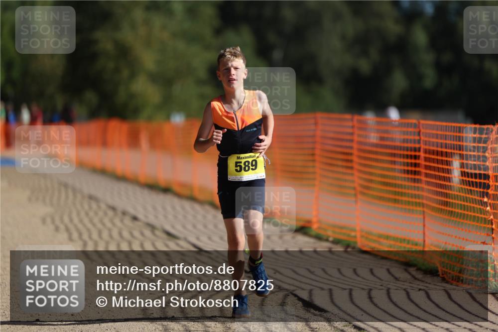 07.09.2025 - 19. Norderstedt Triathlon Michael Strokosch http://msf.ph/oto/8807825 07.09.2025 09:49:40 Laufen 589 meine-sportfotos.de