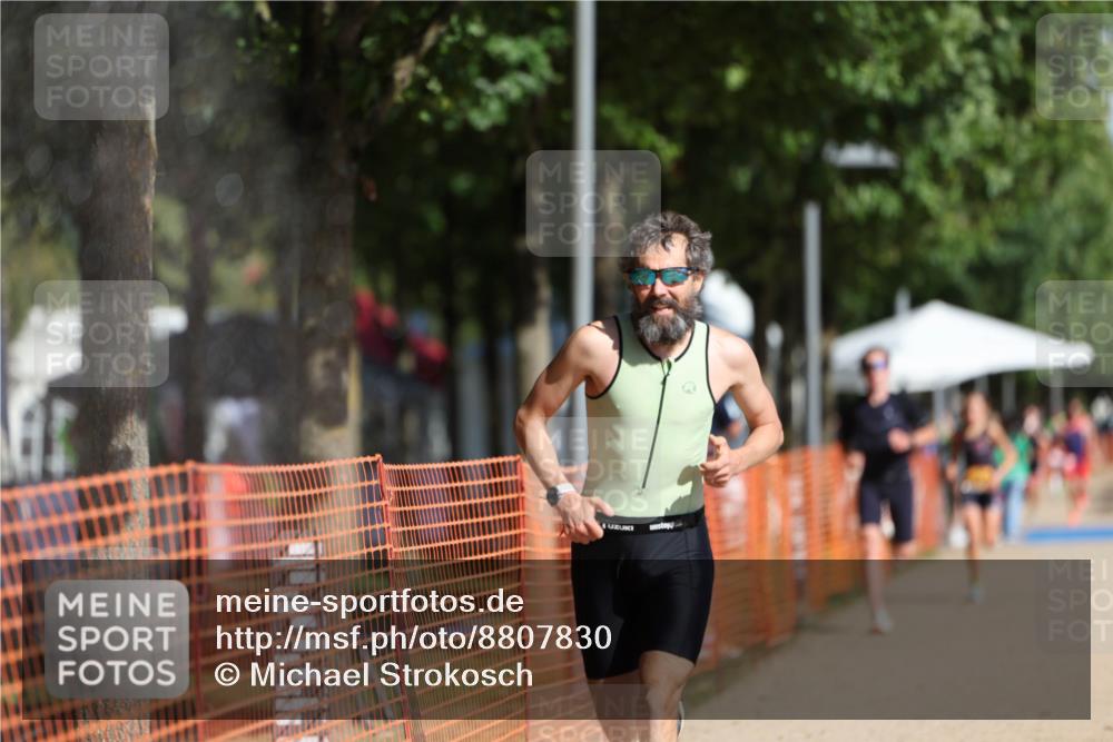 07.09.2025 - 19. Norderstedt Triathlon Michael Strokosch http://msf.ph/oto/8807830 07.09.2025 11:31:19 Laufen 196, 1171, 1198 meine-sportfotos.de