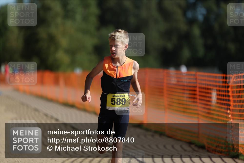 07.09.2025 - 19. Norderstedt Triathlon Michael Strokosch http://msf.ph/oto/8807840 07.09.2025 09:49:41 Laufen 589 meine-sportfotos.de