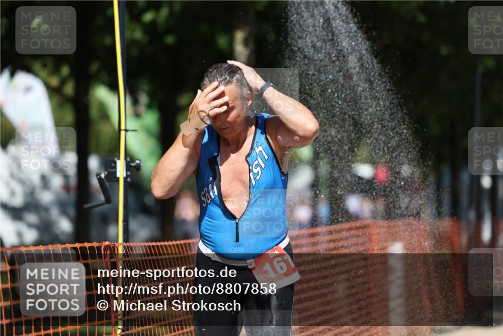 07.09.2025 - 19. Norderstedt Triathlon Michael Strokosch http://msf.ph/oto/8807858 07.09.2025 13:20:01 Laufen 161, 205, 808 meine-sportfotos.de