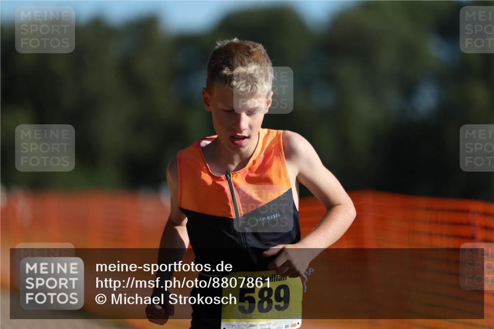 07.09.2025 - 19. Norderstedt Triathlon Michael Strokosch http://msf.ph/oto/8807861 07.09.2025 09:49:43 Laufen 589 meine-sportfotos.de