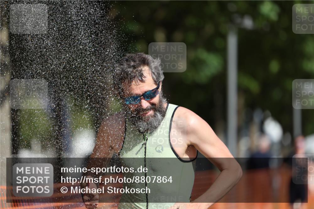 07.09.2025 - 19. Norderstedt Triathlon Michael Strokosch http://msf.ph/oto/8807864 07.09.2025 11:31:21 Laufen 196, 1160, 1198 meine-sportfotos.de
