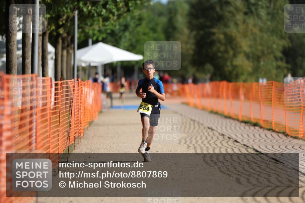 07.09.2025 - 19. Norderstedt Triathlon Michael Strokosch http://msf.ph/oto/8807869 07.09.2025 09:49:52 Laufen 564 meine-sportfotos.de