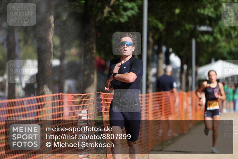 07.09.2025 - 19. Norderstedt Triathlon Michael Strokosch http://msf.ph/oto/8807899 07.09.2025 11:31:24 Laufen 196, 1160, 1198 meine-sportfotos.de