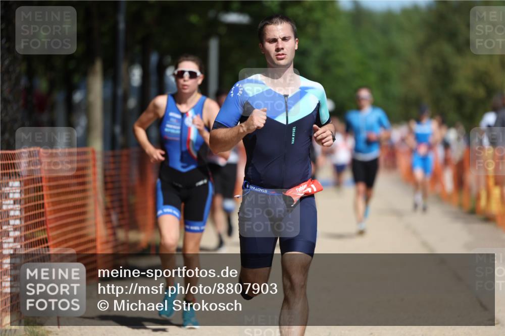 07.09.2025 - 19. Norderstedt Triathlon Michael Strokosch http://msf.ph/oto/8807903 07.09.2025 12:42:07 Laufen 168, 189, 215, 717, 741 meine-sportfotos.de