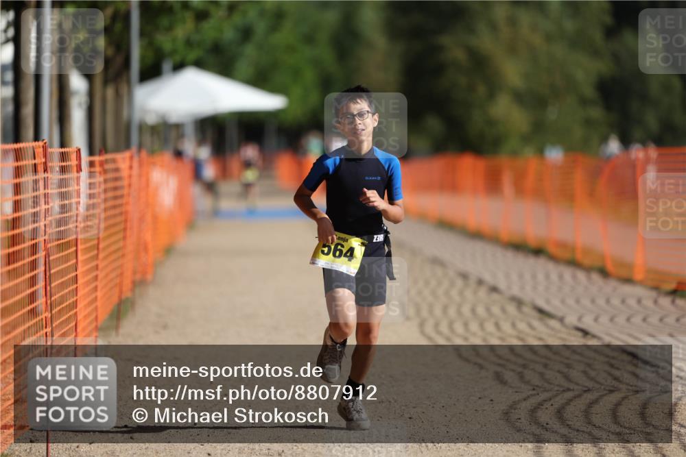 07.09.2025 - 19. Norderstedt Triathlon Michael Strokosch http://msf.ph/oto/8807912 07.09.2025 09:49:55 Laufen 564 meine-sportfotos.de