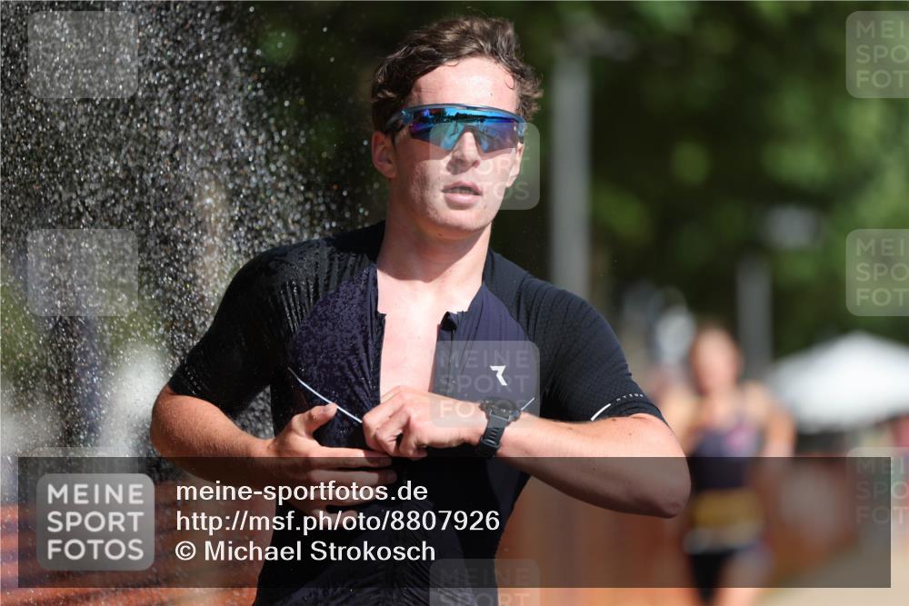 07.09.2025 - 19. Norderstedt Triathlon Michael Strokosch http://msf.ph/oto/8807926 07.09.2025 11:31:26 Laufen 1160, 1198 meine-sportfotos.de
