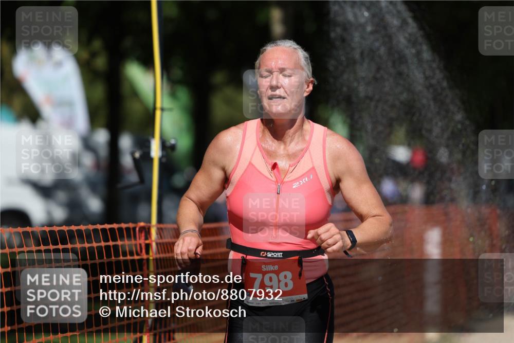 07.09.2025 - 19. Norderstedt Triathlon Michael Strokosch http://msf.ph/oto/8807932 07.09.2025 13:20:11 Laufen 781, 798 meine-sportfotos.de