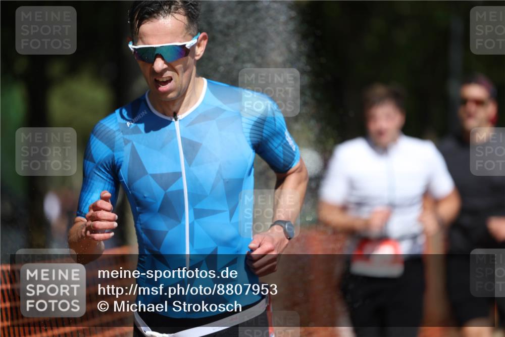07.09.2025 - 19. Norderstedt Triathlon Michael Strokosch http://msf.ph/oto/8807953 07.09.2025 12:42:13 Laufen 168, 189, 215, 717, 793, 1249, 1300 meine-sportfotos.de