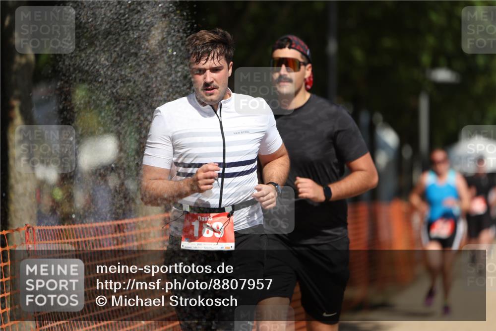 07.09.2025 - 19. Norderstedt Triathlon Michael Strokosch http://msf.ph/oto/8807957 07.09.2025 12:42:14 Laufen 189, 215, 717, 793, 1249, 1300 meine-sportfotos.de