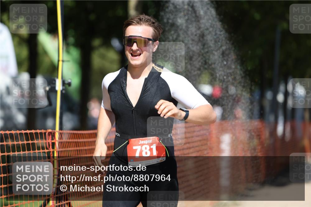 07.09.2025 - 19. Norderstedt Triathlon Michael Strokosch http://msf.ph/oto/8807964 07.09.2025 13:20:17 Laufen 142, 781 meine-sportfotos.de